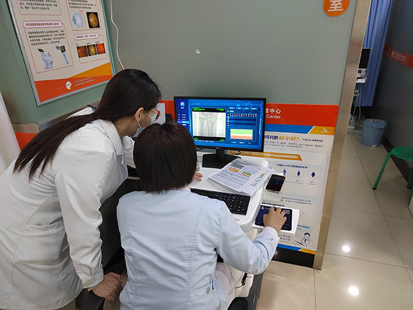 絕經(jīng)后骨骼健康警報(bào)！6個(gè)信號(hào)提醒你該測(cè)骨密度了